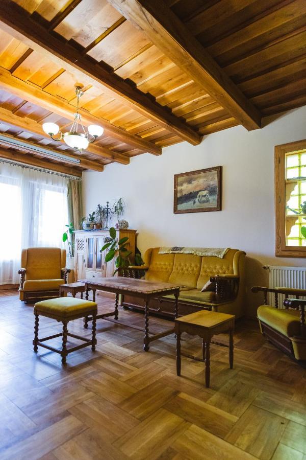 Hotel Rozsakert Vendeghaz Romhány Zewnętrze zdjęcie